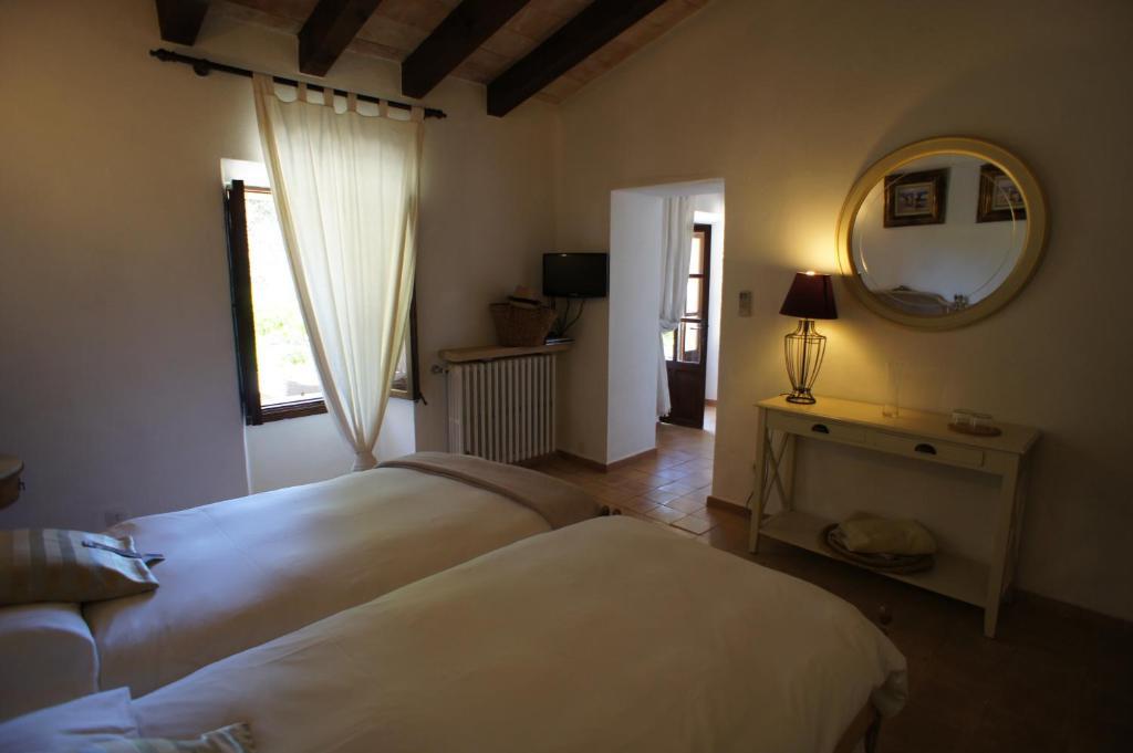 El Encinar De Arta Hotel Bilik gambar